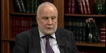 James Pettifer: “Nga 6 mijë banorët e ishullit grek, vetëm 90 nuk ishin shqiptarë”!