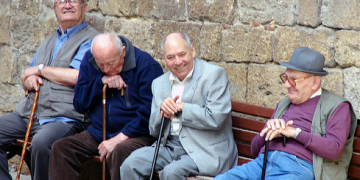 Sardenja… Ishulli ku shumica e njerëzve jetojnë mbi 100 vjeç!