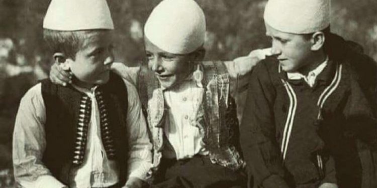 Arkeologu polak i piramidave ilire në Bosnje: Ja pse Europa nuk e pranon Shqipërinë në BE!