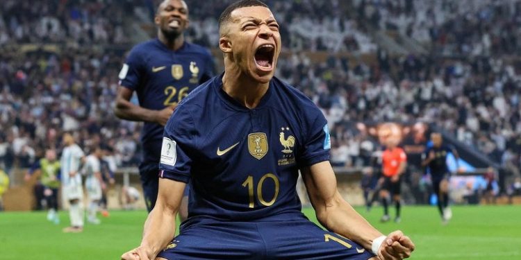 Kylian Mbappe merr ‘Këpucën e Artë’ në Botërorin e Katarit