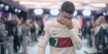 VIDEO/ Ronaldo qan si fëmijë pas eliminimit, kapiteni i Portugalisë luan për herë të fundit në Botëror