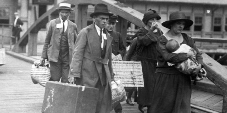 Eksod masiv, pse po emigrojnë miliona italianë larg atdheut?