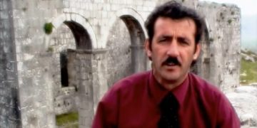 Asnjë njoftim nga mediat për aksidentin e këngëtarit shkodran! Tragjedi në familjen e Elhaida Danit, kengetarja në zi