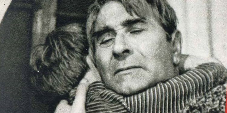 Cili ishte fundi tragjik i aktorit të madh, Sandër Prosi dhe pse mbetet ende e mbuluar me mister kjo vd.ekje?