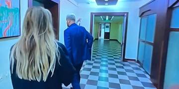 Luizi trazoi gjithë Shqipërinë me deklaratën e tij për sëmundjen/ Mjekja i kthehet Arbanës dhe ‘Top Channel’ dhe ia numëron të gjitha: Kjo që po bëni me Luizin është shumë e turpshme