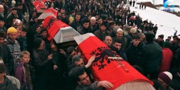 24 vjet nga masakra e Reçakut! ​Ndizen qirinj për viktimat e gjenocidit në Kosovë