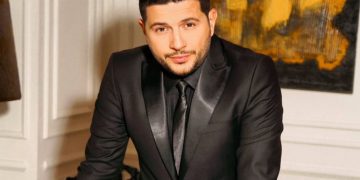 Historiani i njohur sulmon ashpër Ermal Mamaqin: Pseudoaktor, sharlatan, pervers!