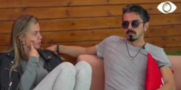 Amosi doli, Olta qan dhe bërtet: E bëtë ju edhe ju e larguat! Si ka mundësi ikën ky?