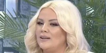 “Ish-bashkëshorti donte grua për shtëpi”?! Këngëtarja shqiptare: Tani jetoj me një amerikan, ruaj ende kontakte babain e djalit