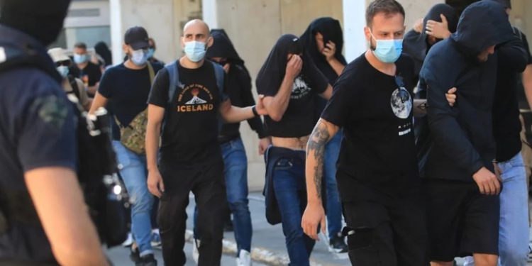 Vrasja e tifozit 29-vjeçar në Athinë, mes 5 të dyshuarve kryesorë dhe një shqiptar