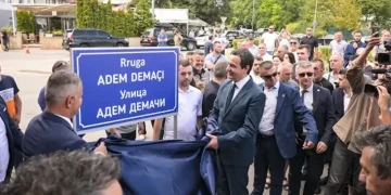 Albin Kuri fut në sherr nacionalitetet shumë shpejt non grata në Maqedonia e Veriut! Min. e Brëndshme padit penalisht kryebashkiakët e Tetovës dhe Çairit për pritjen e Albin Kurtit: Shoqërohen në polici