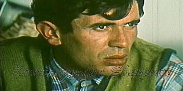 Letra prekëse ikonë e aktorit Astrit Çerma ditën e largimit nga jeta të Xhevdet Ferrit