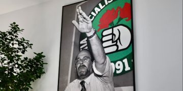 Edi Rama dedikim Nanos për ditën e lindjes: Fatos Nano u gjend në krye kur armata e shpartalluar komuniste kryente funeralin e Partisë së Punës