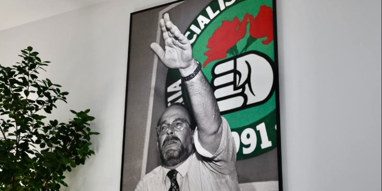 Edi Rama dedikim Nanos për ditën e lindjes: Fatos Nano u gjend në krye kur armata e shpartalluar komuniste kryente funeralin e Partisë së Punës