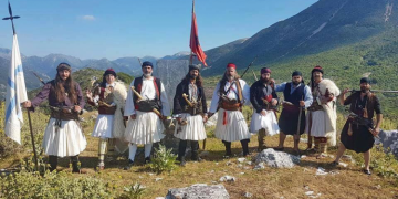 Mjaftë e trazuat kombin si “pershesh” me modele qesharake census-i ! “Kombësia” legjitime vetëm me çertifikat trungu të viti 1946