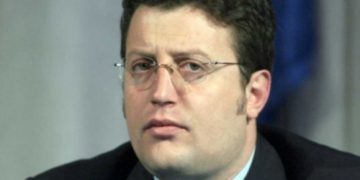 Testamenti krijues I Sokol Olldashit librin e tij “Unë dhe Unë”