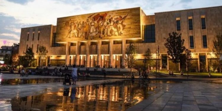 “Il Sole 24 Ore”: Male, qytete dhe kështjella, eksplorimet e vjeshtës në Shqipëri