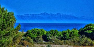 FOTOLAJM/ Pamje piktoreske e maleve shqiptare të shkrepura nga Otranto ️️