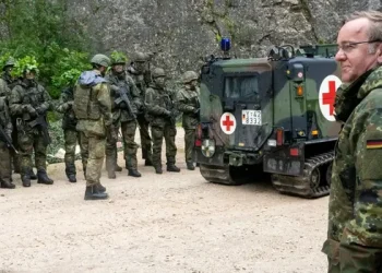 “Duhet të bëhemi gati për luftë”! Deklarata e ministrit gjerman të Mbrojtjes, që ka ndezur rrjetin