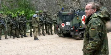 “Duhet të bëhemi gati për luftë”! Deklarata e ministrit gjerman të Mbrojtjes, që ka ndezur rrjetin