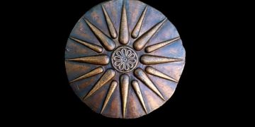 A janë 16 rrezet e Yllit të Maqedonisë që përfaqësojnë 16 fiset shqiptare që përbënin Perandorinë Maqedonase?!