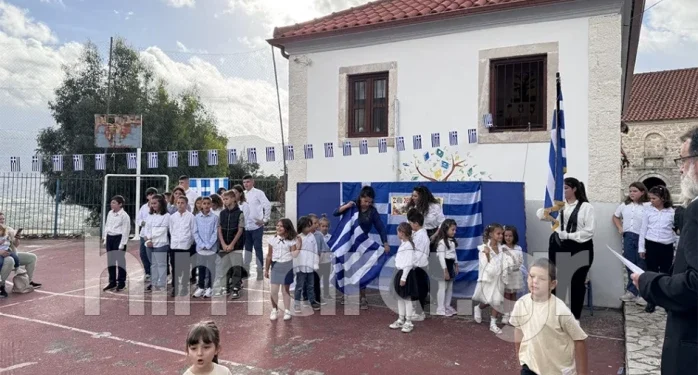 Nëse grekët kanë ardhur me anije për të “ndërzyer” nënat me malësorët e Dukagjinit në Himarë, atëherë atje ka grekë por… nga nëna