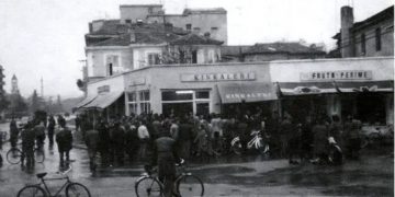 Nga mishi dhe gjeli i detit me tollon, tavat në furrë e dezhurni në ndërmarrje, te festa në lokale! Peripecitë e festës së vitit të ri në socializëm!
