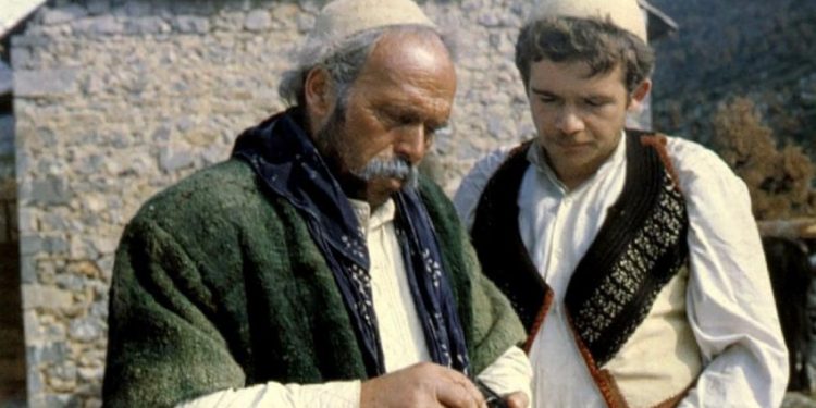 Djali i Ndrek Lucës: Më futi në punë murator që të shtrohesha, i urrente servilët dhe rrenën