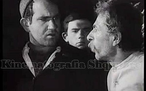 Aktori i  taeatrit dhe i kinemas Jani Riza sot do të festonte 83 vjetorin