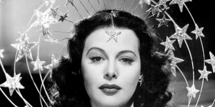 24 vjet e larguar nga kjo botë! Kush ishte Greta Garbo e re Hedy Lamarr bukuroshja që shpiku WiFi-në?