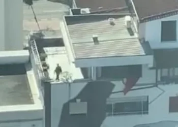 VIDEO/ Ajrosje dhe sport, Berisha gjen zgjidhje sesi të argëtohet