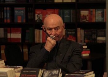 Fotos Kongoli sot feston ditëlindjen: A e dini që është propozuar për Çmimin Nobel?