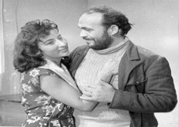 Zëri dhe zemra e butë e saj u përjetësua si një shkëlqim në artin tonë skenik! Një vit pa aktoren brilante Mimika Luca