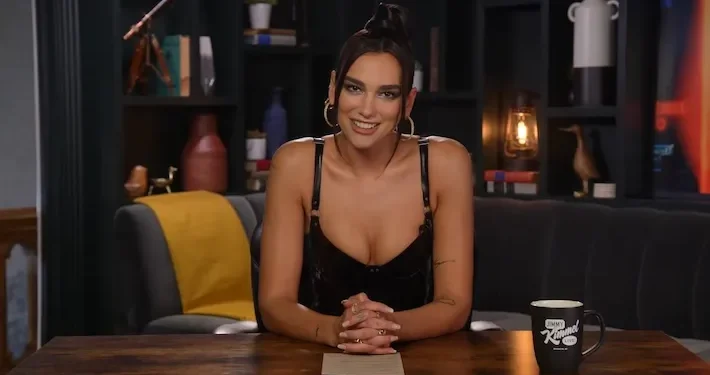 Video emocionuese/ Jimmy Kimmel flet shqip me Dua Lipën