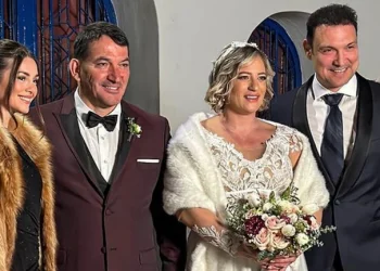 U përfol gjatë për origjinën e tij, është grek apo shqiptar! Pirro Dhima martohet me atleten Afërdita Skafida
