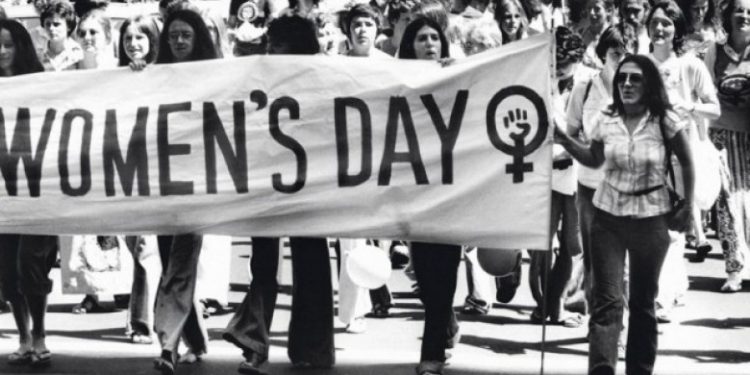 Ngjarja e trishtë e 8 Marsit: Kur dhe ku u festua për herë të parë festa revoltë e grave?