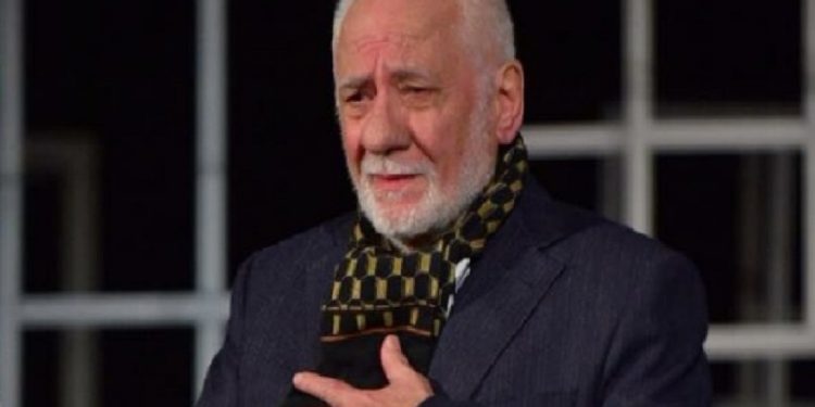 Aktori i dashur për gjithë shqiptarët Reshat Arbana kalon me sukses një operacion të vështirë