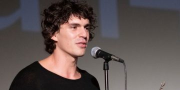 Aktori i njohur flet për racizmin: Unë jam shqiptar dhe grek, jam dy gjëra në të njëjtën kohë