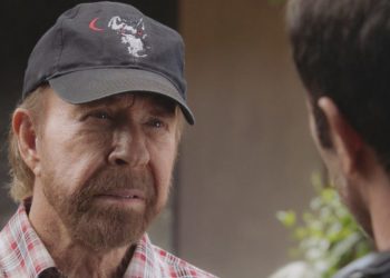 Chuck Norris, njeriu, miti, legjenda në 84 vjetorin e lindjes së tij