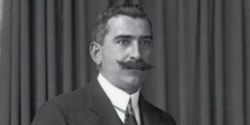 Si sot 99 vite më parë, u vra pabesisht në Bari të Italisë një nga figurat më të ndrituria të kombit shqiptarë