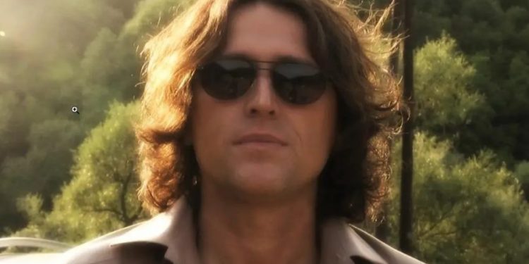 “Çdo natë në ëndërr me vjen”! Largimi i papritur nga jeta i këngëtarit që bëri të dashurohen shqiptarët me zërin e tij