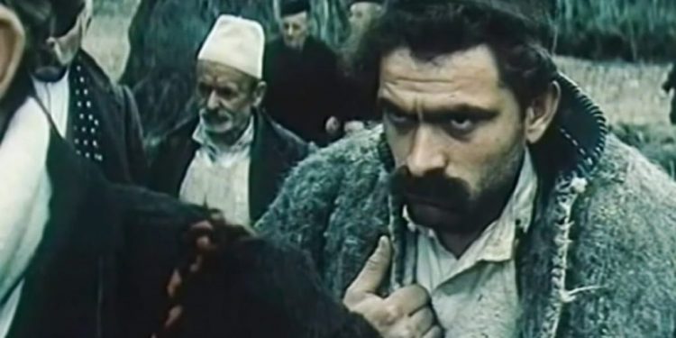 Historia e vërtetë dhe e panjohur e filmit “Njeriu me top”, që shumë pak vetë e dinë