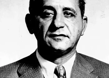 Historia e ndërlikuar e bosit të mafies Sem Xhankana dhe presidentit amerikan Xhon Kenedi, shkëmbenin dhe të dashurat me njëri-tjetrin