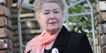 “Më ka mbajtur gjallë”, Margarita Xhepa tregon sekretin e bukurisë dhe jetëgjatësisë