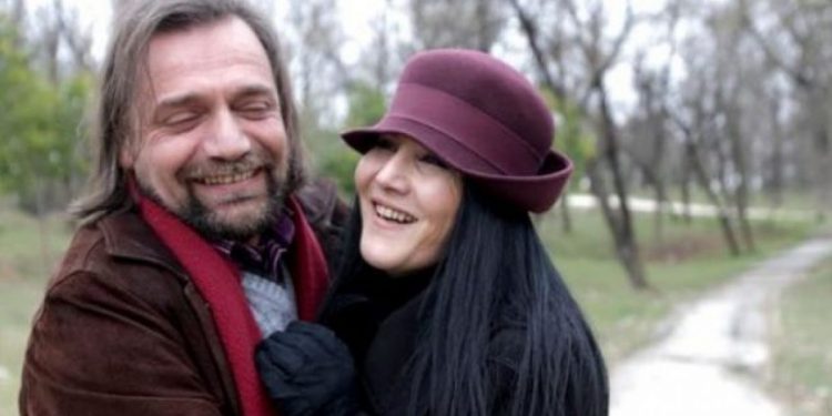 Aktori dhe regjizori i njohur Alfred Trebicka sot festoi ditëlindje e 58-të në skenë