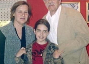 Gruaja e Robert Ndrenikës do festonte 80 vjetorin, familja e kujton me një album të rrallë fotografish