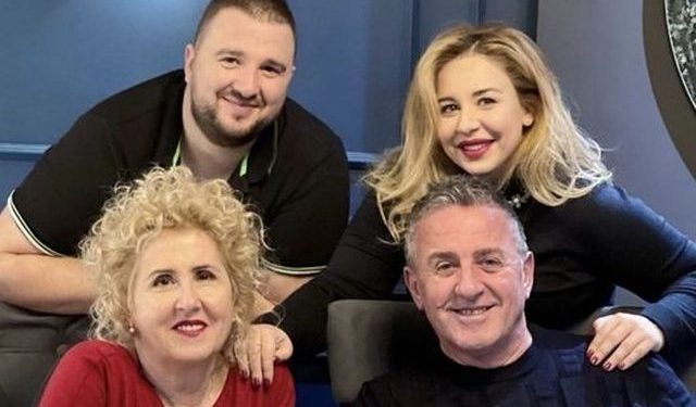 Agron Llakaj në lot për gruan e ndjerë: Më prit… ti do të më presësh si përherë!