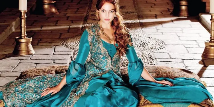 “Sulltanesha” Hyrrem tregon ngjarjen e dhimbshme të jetës së saj: Isha vetëm 17 vjeçe…