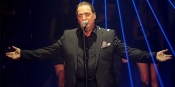 Hapet pas 5 muajsh testamenti i Vassilis Karras: Kujt ia lë pasurinë këngëtari grek?
