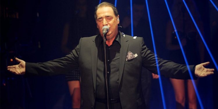 Hapet pas 5 muajsh testamenti i Vassilis Karras: Kujt ia lë pasurinë këngëtari grek?